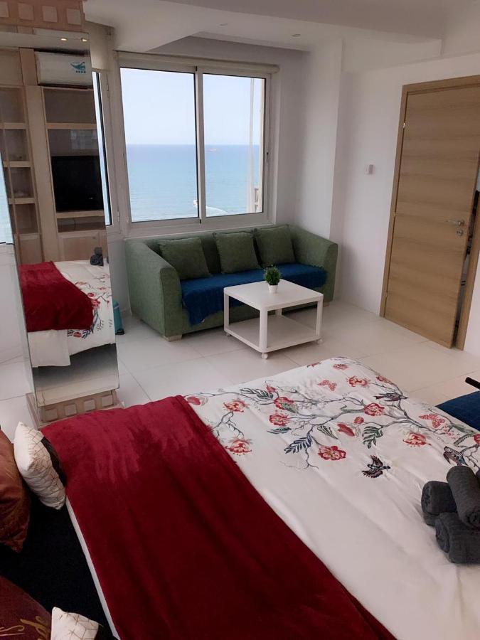 Larnaca Seaview Rooms Exteriör bild